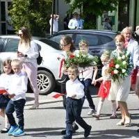 Miechowskie Święto Uchwalenia Konstytucji 3 Maja - jedni z najmłodszych uczestnik&oacute;w święta