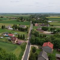 Zupełnie inny standard drogi powiatowej w Przysiece w Gminie Kozłów