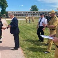 Gratulacje dla młodych druh&oacute;w od Starosty Miechowskiego Krzysztofa Świerczka