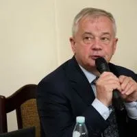 Starosta Krzysztof Świerczek przedstawia najważniejsze dane z Raportu o stanie Powiatu Miechowskiego za 2023 rok