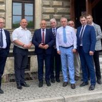 Wojewoda Małopolski pod Pałacem na Mirowie w Książu Wielkim