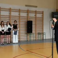 Życzenia starosty powiatu miechowskiego dla uczni&oacute;w i nauczycieli miechowskiego 