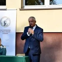 Rozpoczęcie roku w LO Miech&oacute;w - Przemawia Starosta Miechowski Krzysztof Świerczek