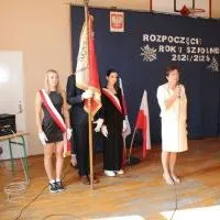 Rozpoczęcie roku w Zespole Szk&oacute;ł nr 1 - przemawia Dyrektor Marzena Samborska