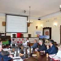 Spotkanie starost&oacute;w z burmistrzami i w&oacute;jtami - dyskusja w sprawie zarządzania kryzysowego