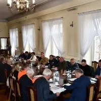 Przygotowanie do nadchodzącej zimy służb, instytucji oraz samorząd&oacute;w Powiatu Miechowskiego.