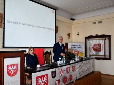 VIII Sesja Rady Powiatu Miechowskiego - rozpoczęcie obrad