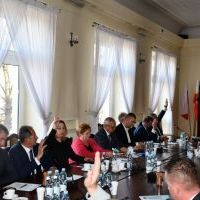 VIII Sesja Rady Powiatu Miechowskiego - głosowanie nad Uchwałami