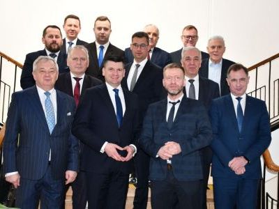 Konwent Samorządowców Powiatu Miechowskiego - zdjęcie grupowe