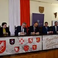 Podpisanie um&oacute;w w ramach RFRD
