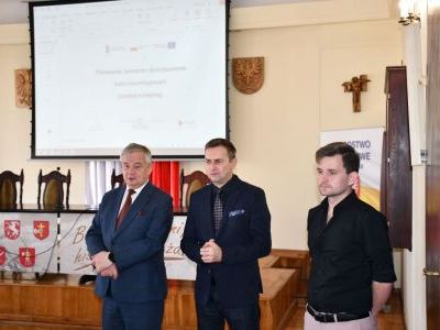 Szkolenie dotyczące treści marketingowych - Dziekan WSTiE w Suchej Beskidzkiej | Autor: Piotr Włodarczyk
