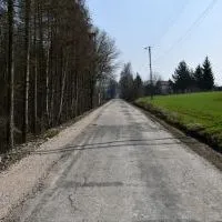 Trwają prace remontowe drogi powiatowej w Strzeżowie Pierwszym