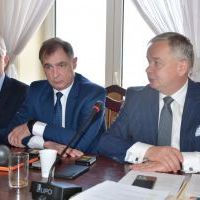 XI Sesja Rady Powiatu Miechowskiego - dyskusja nad uchwałą