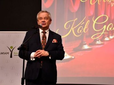Starosta Miechowski przemawia w trakcie Gali KGW