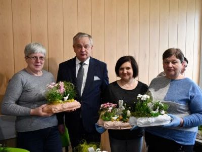 Starosta Miechowskie z Paniami z Kół Gospodyń Wiejskich 