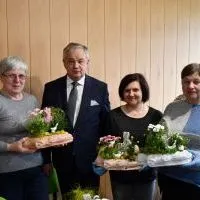 Starosta Miechowskie z Paniami z K&oacute;ł Gospodyń Wiejskich 