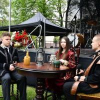 Występ artystyczny młodzieży z Liceum Ogólnokształcącego z Miechowa