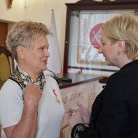 Odznaczenie Honorową Odznaką Województwa Małopolskiego - Krzyżem Małopolski Bożeny Hess