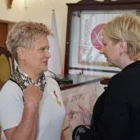 Odznaczenie Honorową Odznaką Wojew&oacute;dztwa Małopolskiego - Krzyżem Małopolski Bożeny Hess