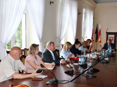 Posiedzenie Powiatowej Rady Rynku Pracy w Miechowie 