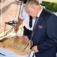 Jubileusz 100-lecia OSP w Śladowie - wbicie pamiątkowych gwoździ