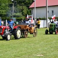 Traktoriada w Słaboszowie - parada traktorów