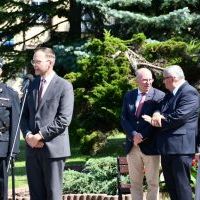 Święto Wojska Polskiego- przemawia reprezentant Biura Wojewody Małopolskiego Łukasz Krzysztofik