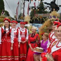 Członek Zarządu WM Iwona Gibas w towarzystwie KGW