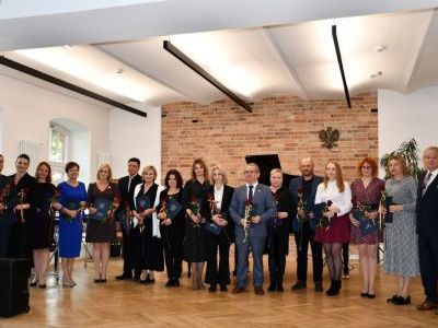 Powiatowy Dzień Nauczyciela - laureaci Nagród Starosty
