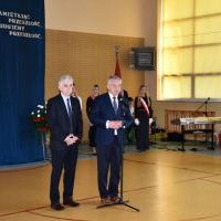 Święto Szkoły w ZS nr 1 w Miechowie - przem&oacute;wienie Starosty