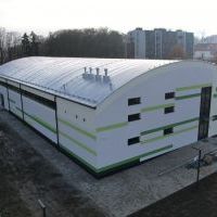 nowa hala sportowa - zdjęcie z drona