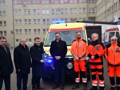 Nowy ambulans sanitarny dla Powiatu Miechowskiego