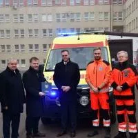 Nowy ambulans sanitarny dla Powiatu Miechowskiego
