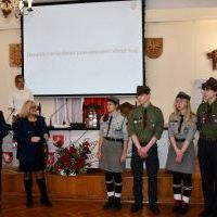 Przekazanie przez harcerzy 3DSH światła betlejemskiego