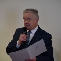 Starosta Miechowski wręcza nagrody konkursowe