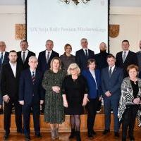 Rada Powiatu Miechowskiego - zdjęcie grupowe
