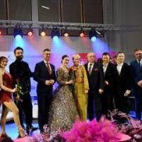 Koncert &bdquo;Muzyczny Bukiet dla Pań&rdquo; - zdjęcie grupowe