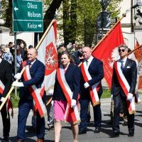 Obchody 235. rocznicy uchwalenia Konstytucji 3 Maja - poczet sztandarowy