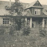 Dw&oacute;r Zofii Starowiejskiej-Morstinowej w Święcicach (zdjęcie sprzed wojny