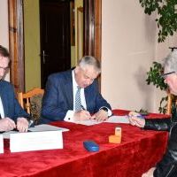Umowy na kolejne prace remontowe przy Pałacu Myszkowskich w Książu Wielkim podpisane