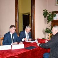 Umowy na kolejne prace remontowe przy Pałacu Myszkowskich w Książu Wielkim podpisane
