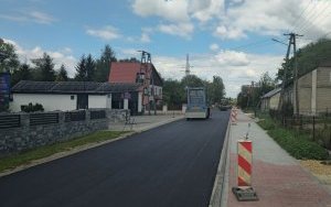 Trwa przebudowa drogi powiatowej w Biskupicach - końcowy etap prac