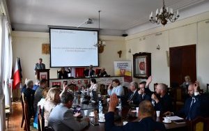 XXIII Sesja Rady Powiatu Miechowskiego - głosowanie nad uchwałą