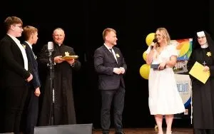 Finał akcji Pola Nadziei 2025/26 - Radny Sejmiku WM wręcza nagrodę