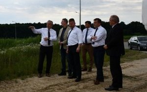 Komisja Budżetu, Mienia i Finans&oacute;w SWM na wizji lokalnej w Parku Technologicznym w Książu Wielkim.