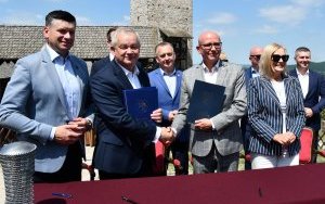 Podpisanie Listu Intencyjnego z Powiatem Jędzrejowskim w Chęcinach