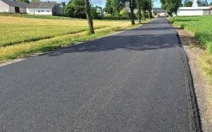 Zmodernizowane odcinki dr&oacute;g w Powiecie Miechowskim
