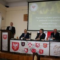 Ryszard Listwan - zastępca Wojew&oacute;dzkiego Inspektora Ochrony Środowiska przedstawia zagadnienia środowiskowe w Powiecie Miechowskim