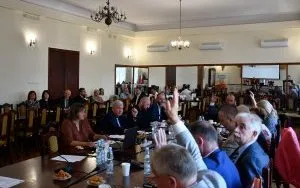 XXVI Sesja Rady Powiatu Miechowskiego w sali konferencyjnej Starostwa