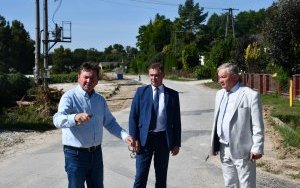 Rozbudowa drogi powiatowej 1174K w Falniowie - wizytacja postępu prac